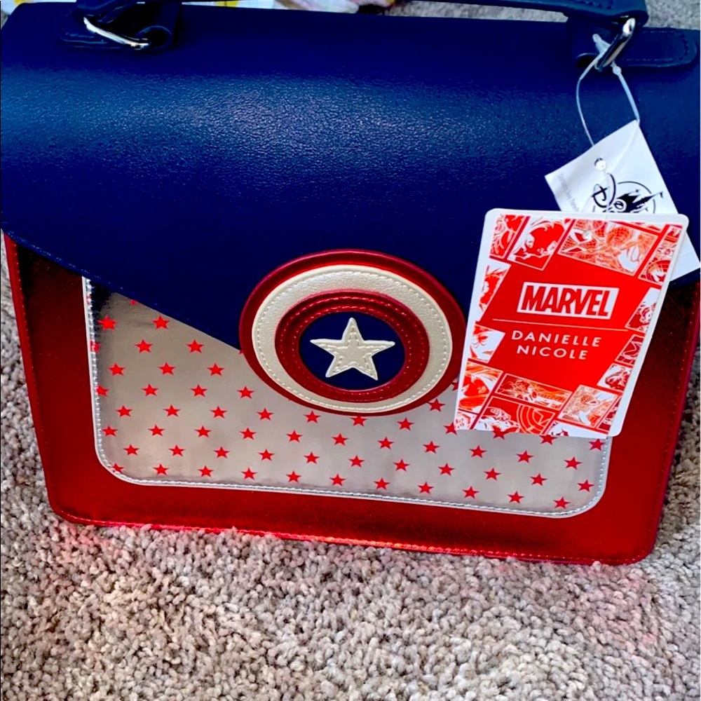 Marvel hang bag Captain America